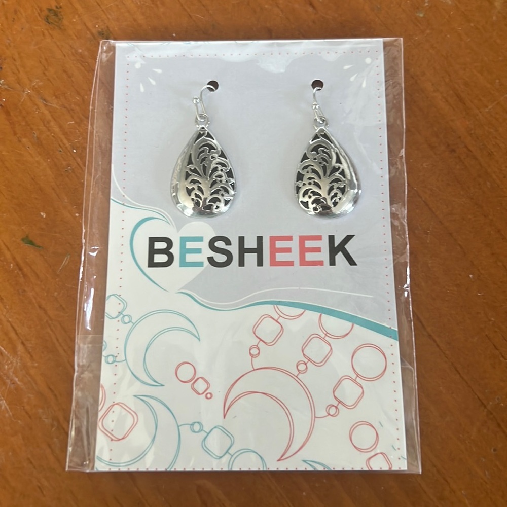 BeSheek Handmade Hammered Metal Teardrop Earrings